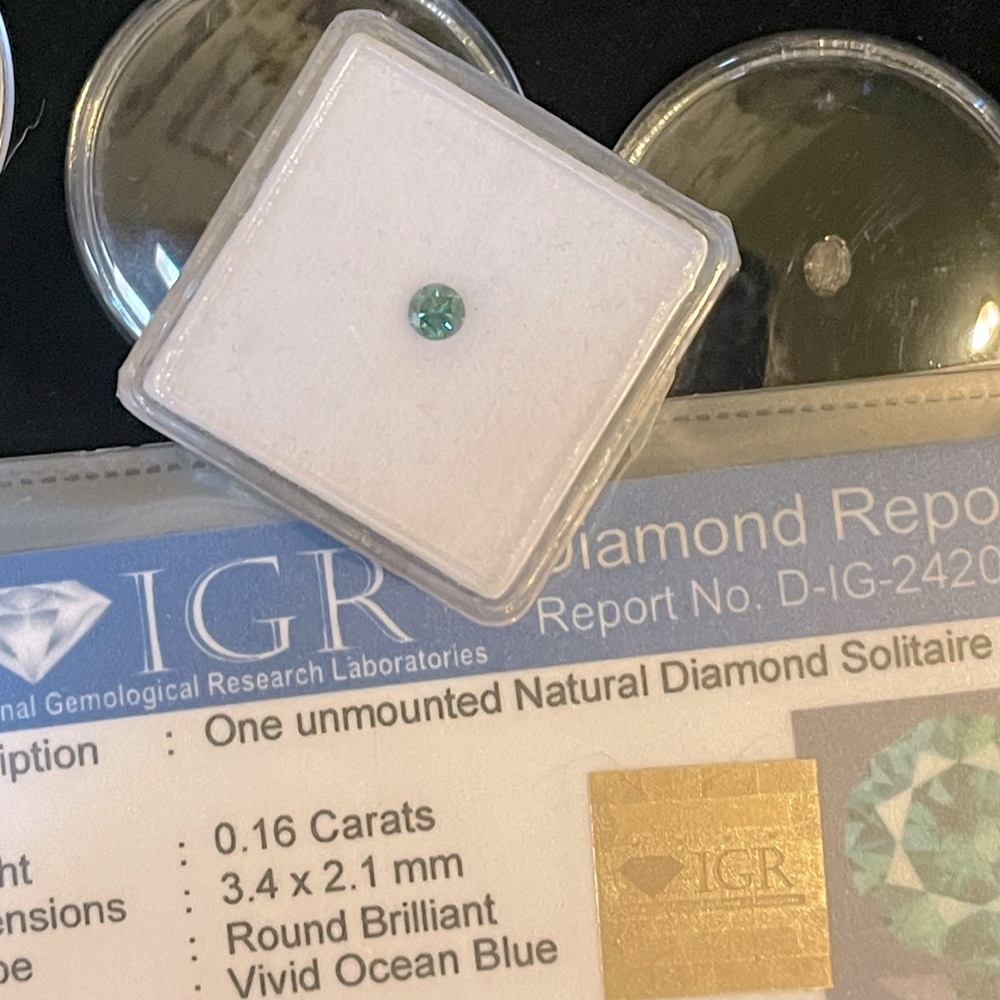 .16CTW Fancy Vivid Ocean Blue Loose Natural Diamond